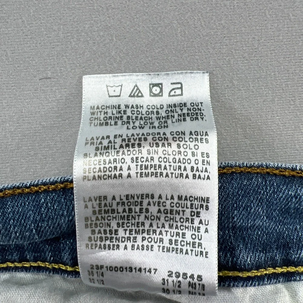 Wrangler Straight Fit Jeans Mens 31x30 Medium Wash Blue Denim 112326614